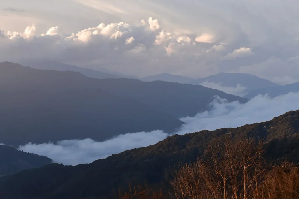 A spectacular sight of floating clouds on Sandakphu Trek.