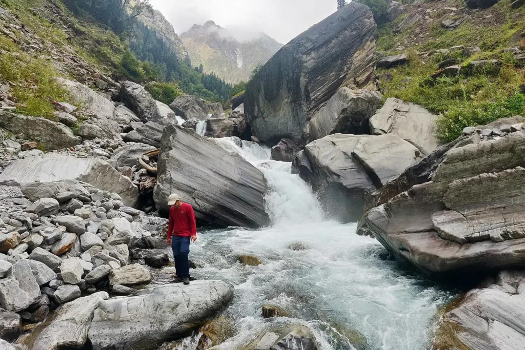 Rupin Pass offers a thrilling walk along the gushing mountain river.